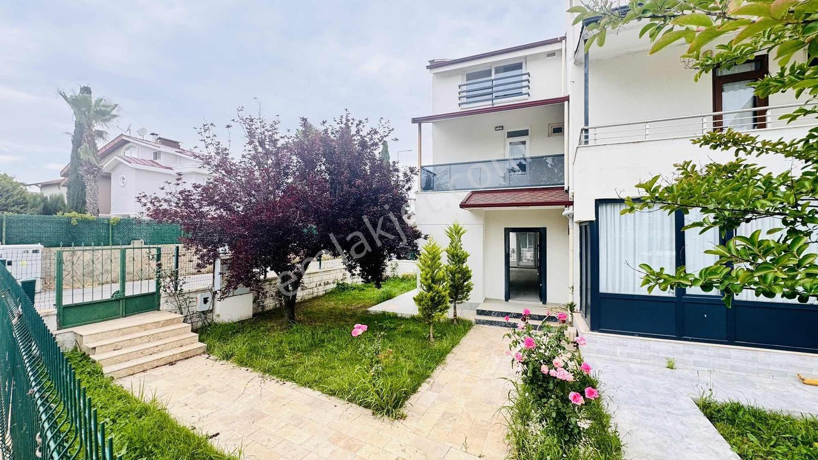 Satılık Lüks 2+1 Villa - Görsel 17
