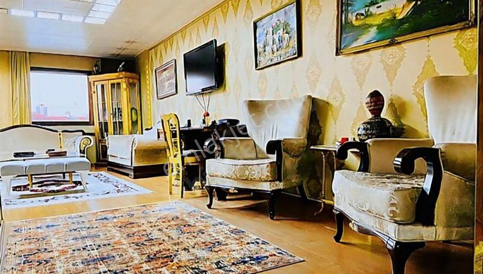 Alsancak Şair Eşref Bulvarı Üstünde Tadilatlı Satılık Daire - Görsel 24