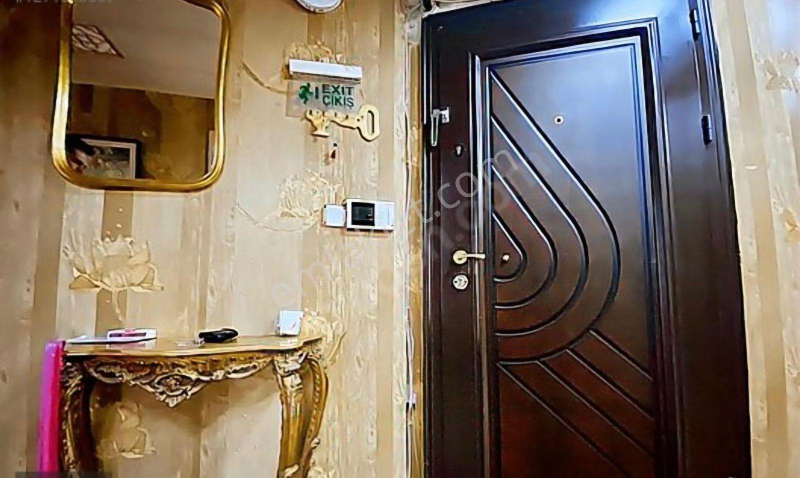 Alsancak Şair Eşref Bulvarı Üstünde Tadilatlı Satılık Daire - Görsel 12