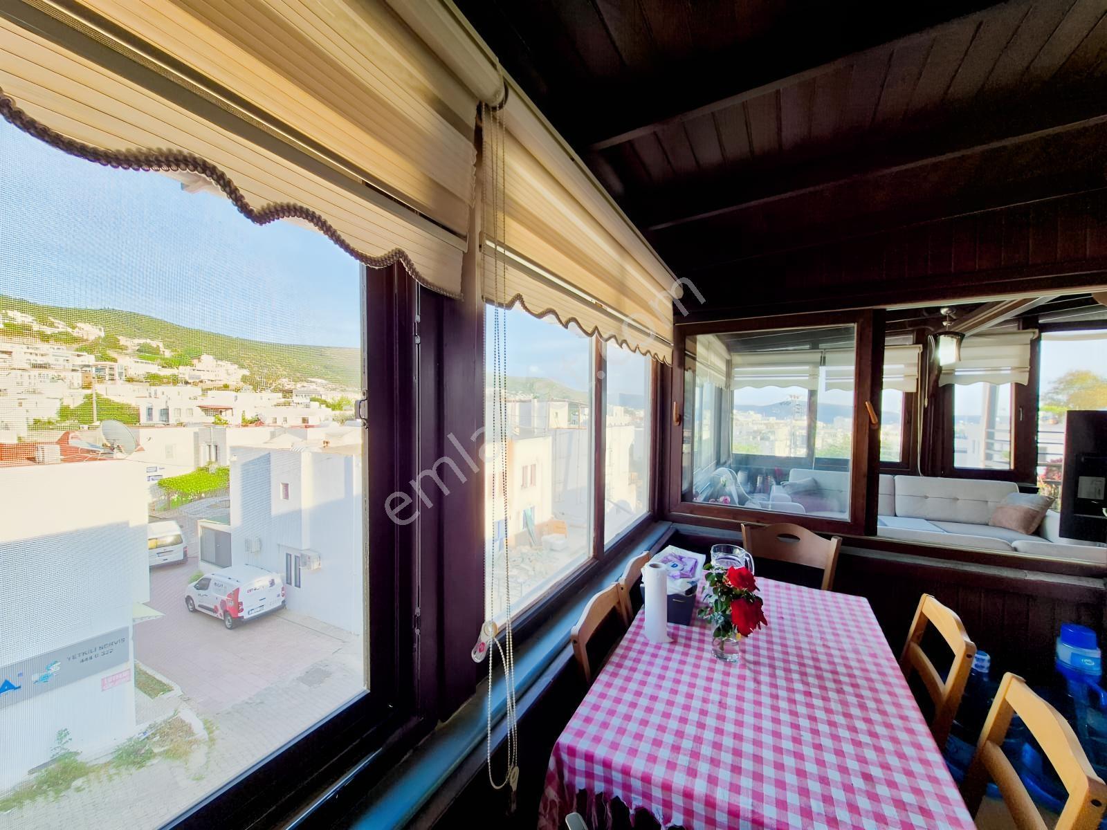 Bodrum Merkezde Deniz Manzaralı 2+1 Daire - Görsel 23
