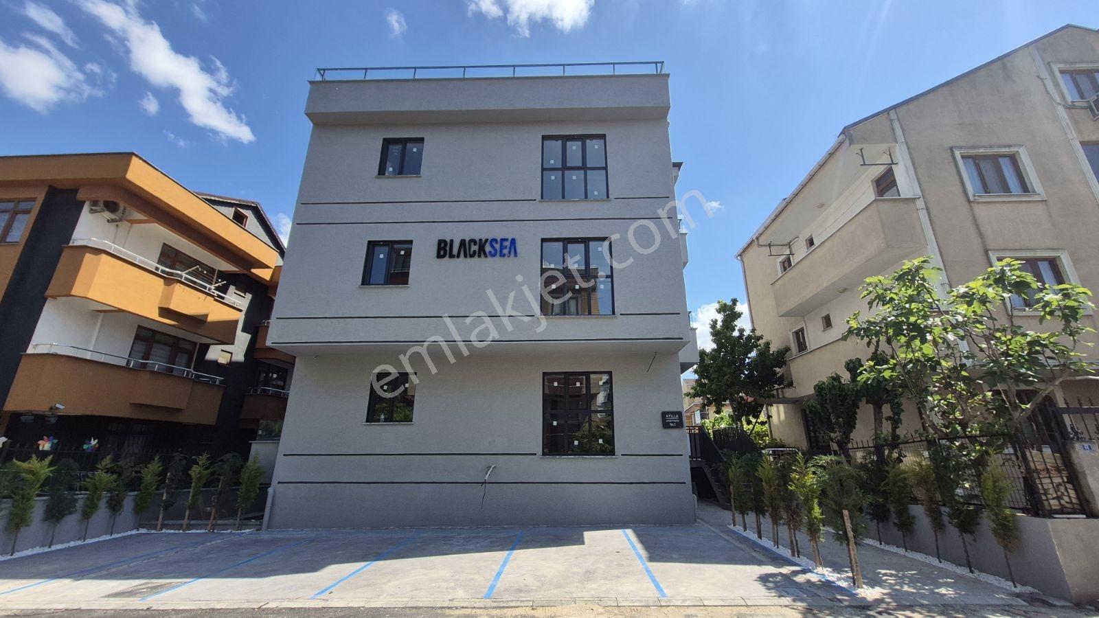 Tatlıkuyu Mahallesi Merkezde Satılık 4+1 Lüx Dublex Daire.
