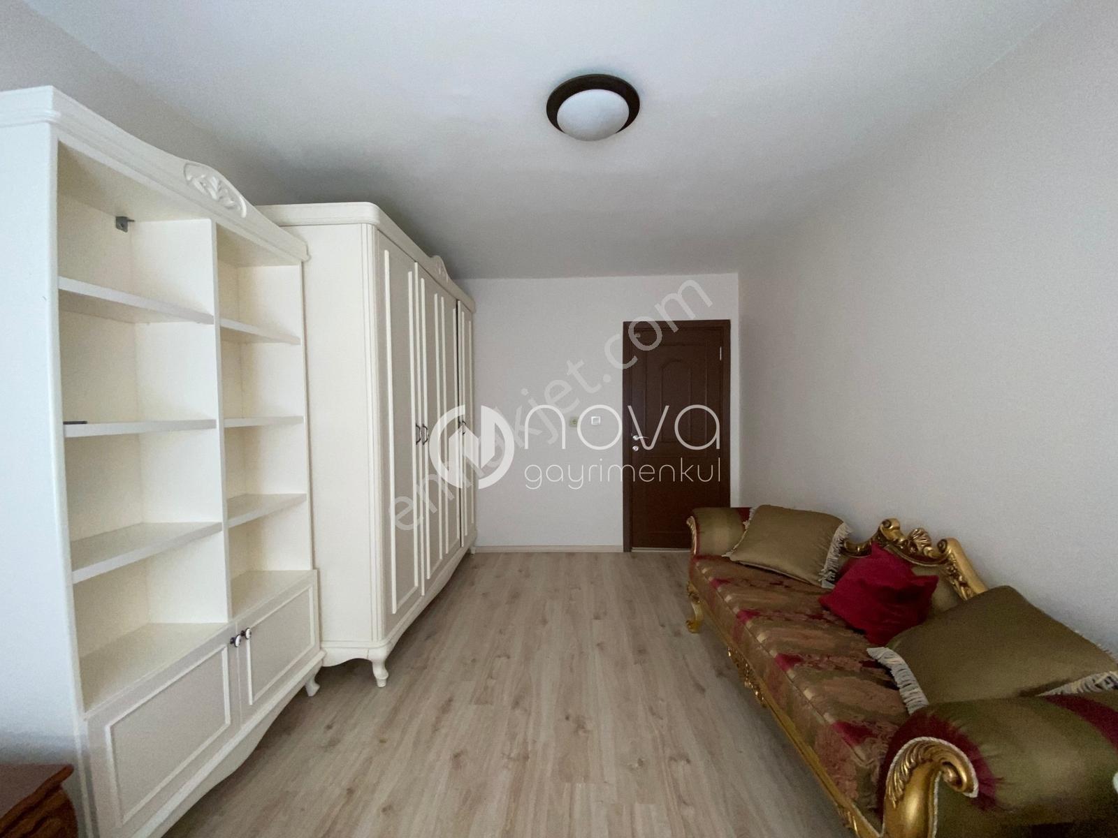 *nova* Çankaya Mah.de Site İçerisinde Satılık 4+1 Tripleks Villa - Görsel 14