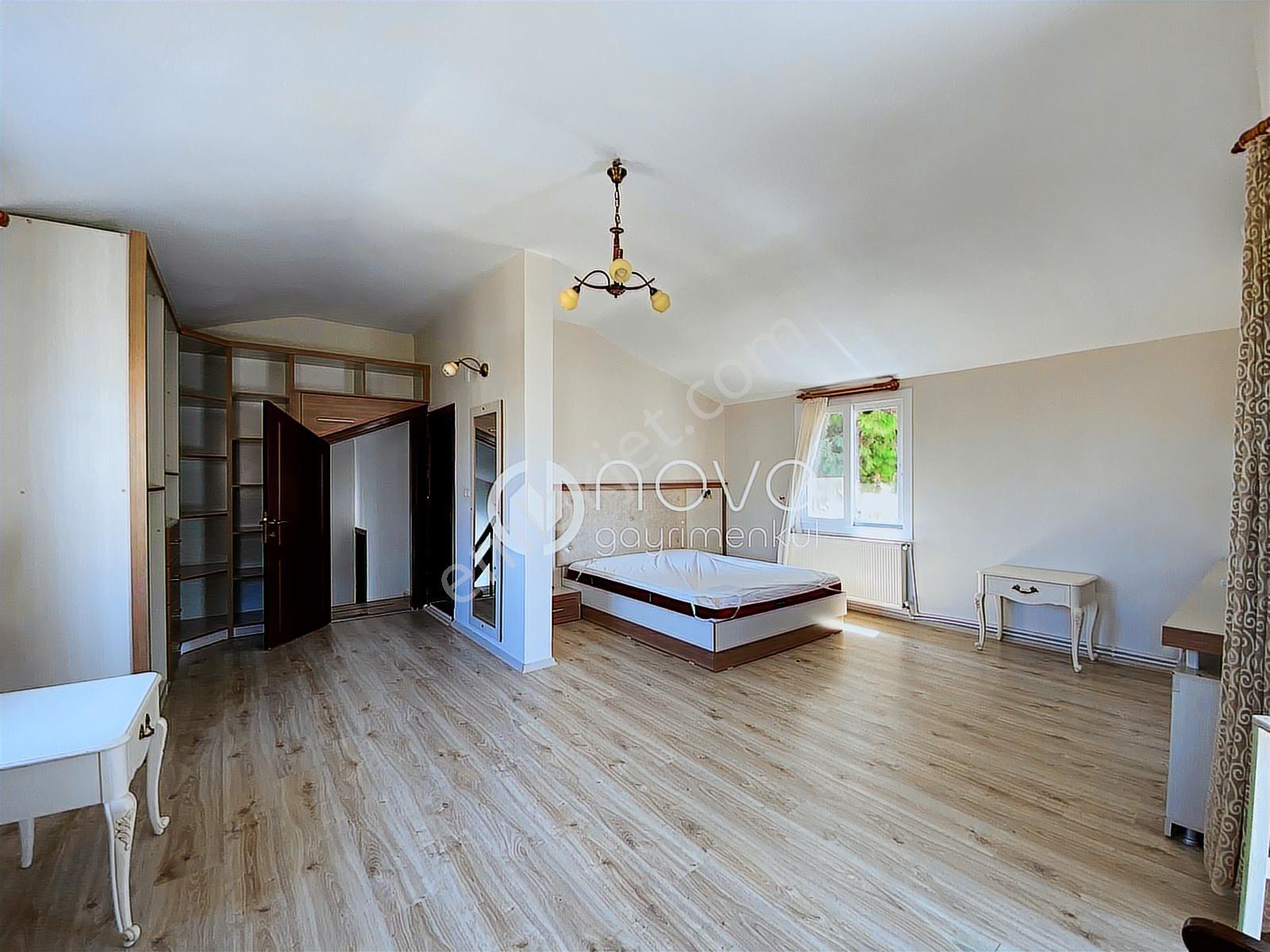 *nova* Çankaya Mah.de Site İçerisinde Satılık 4+1 Tripleks Villa - Görsel 34
