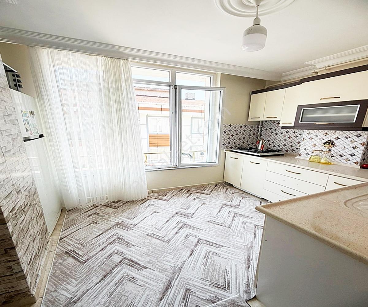 Selahaddin Eyyubi'de Balkonlu Ön Cephe İskanlı 2+1 120 M² Daire - Görsel 5