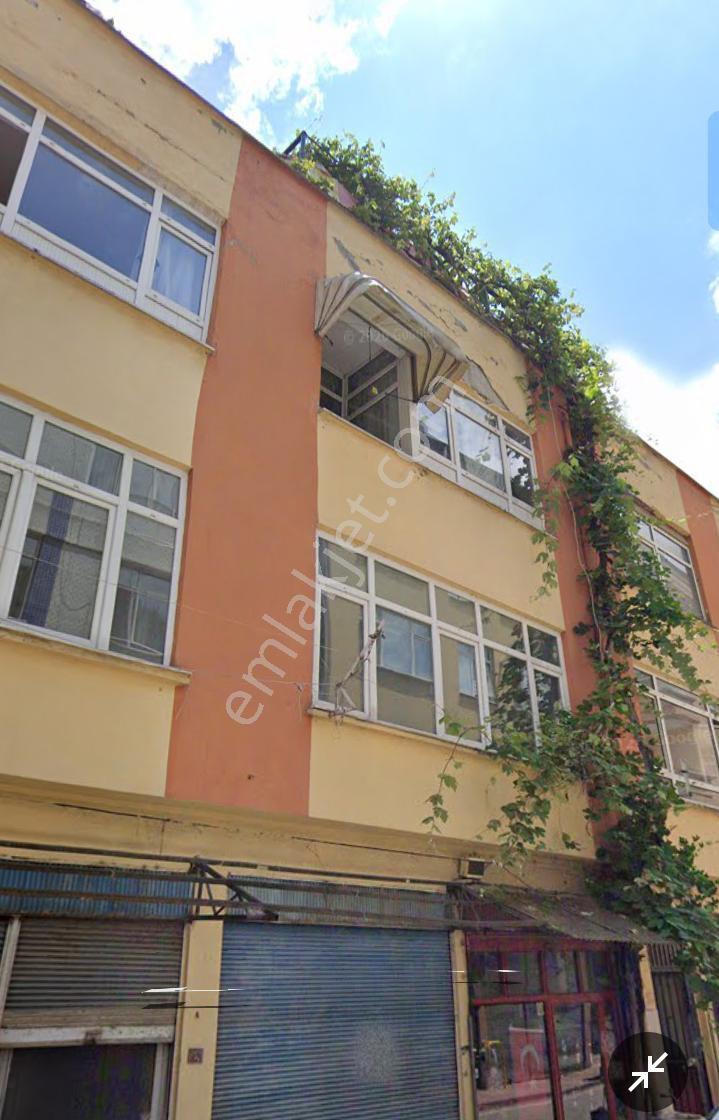 İstasyon Mahallesinde Masraflı Satılık Daire - Görsel 9