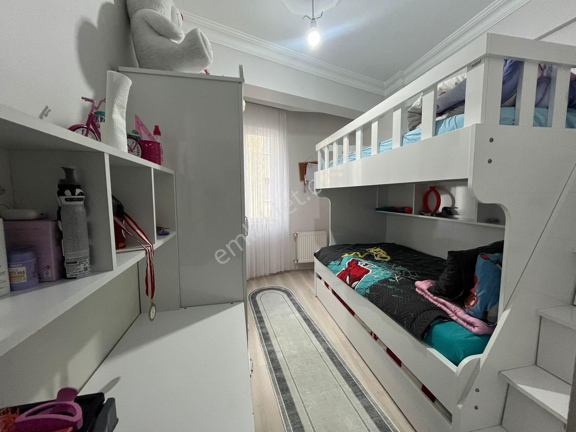 Recep Ümit'ten Kumlubel'de Sıhhıye Tramvay Durağının Yakında Satılık 2+1 Ara Kat Daire - Görsel 22