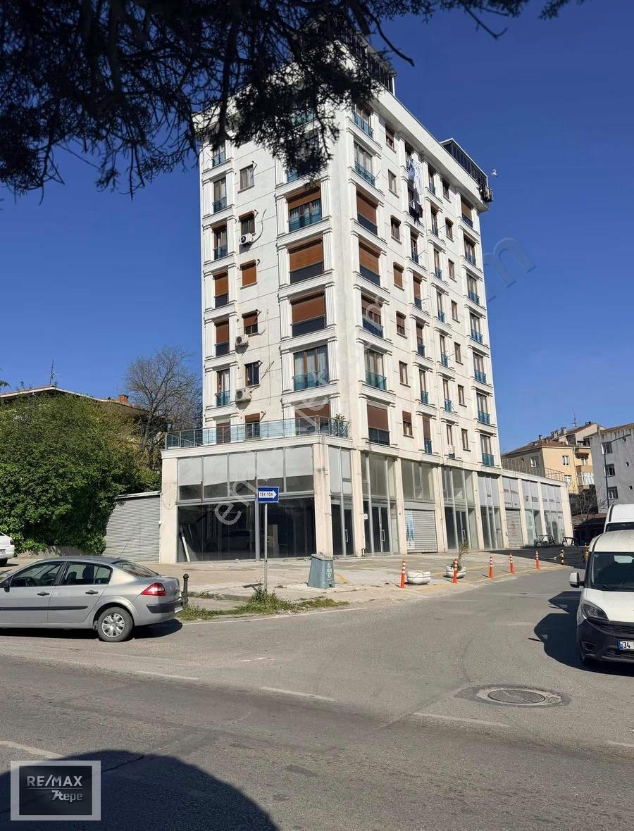 Pendik Adnan Menderes Bulvarı Üstünde Köşe 1.500 M2 Kiralık - Görsel 2