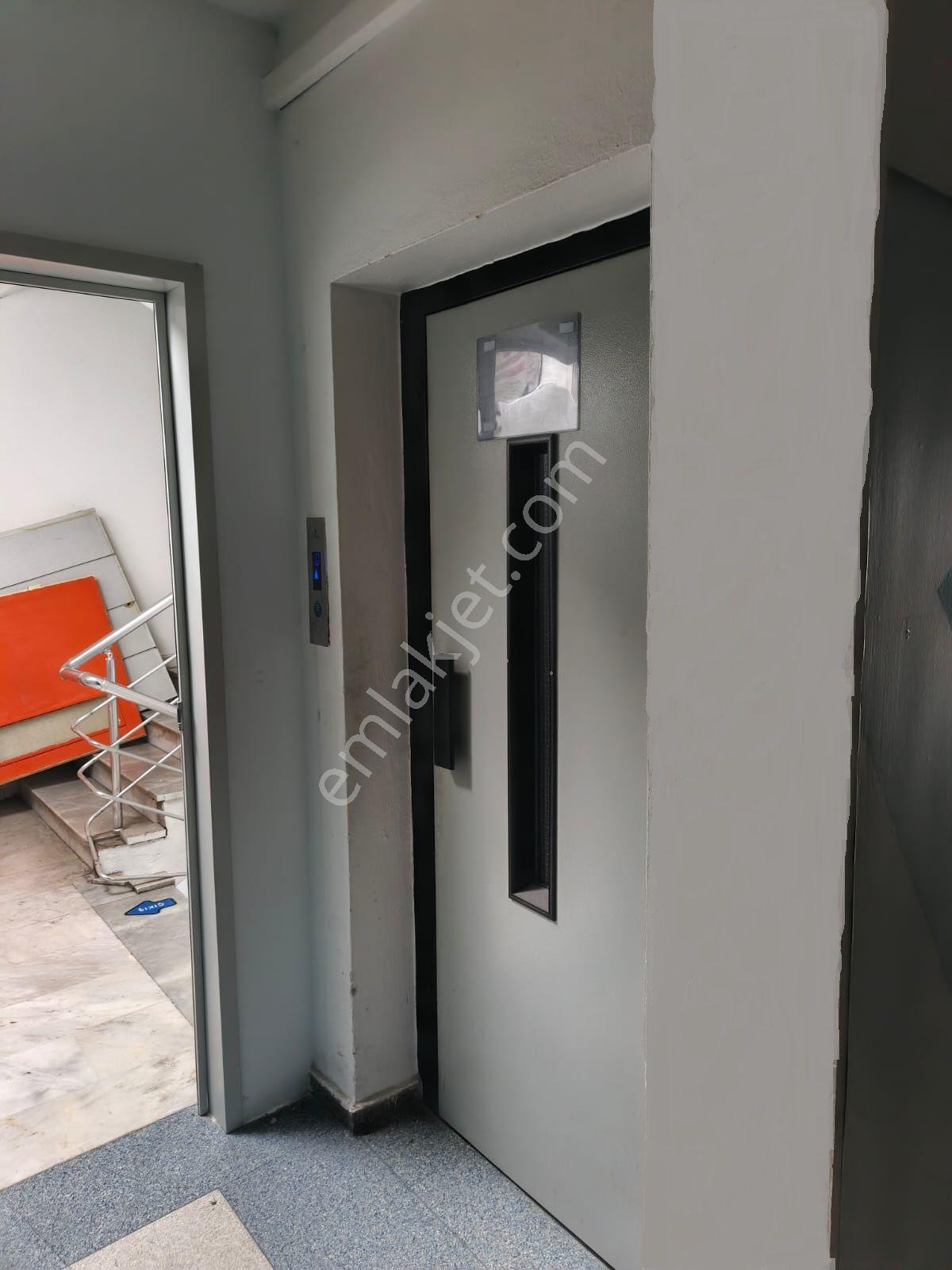 Sahibinden İzmit Fethiye Caddesinde Kiralık Ofis - Görsel 6