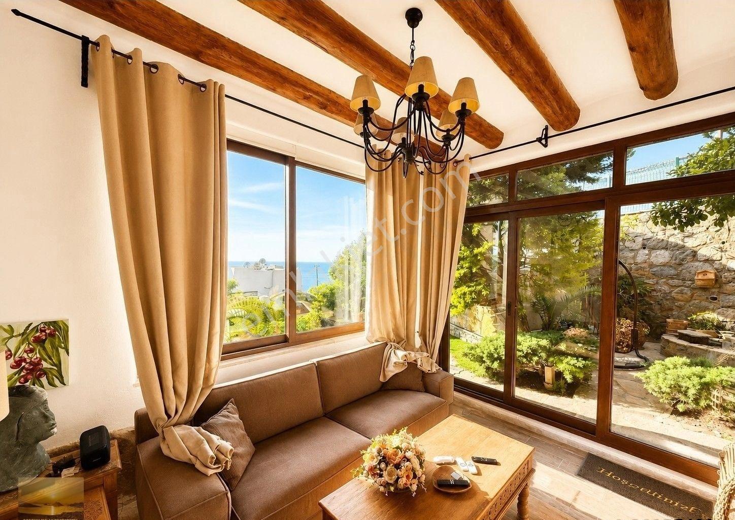 Bodrumda Satılık Villa Muhteşem Deniz Ve Günbatımı Manzaralı Ev - Görsel 10