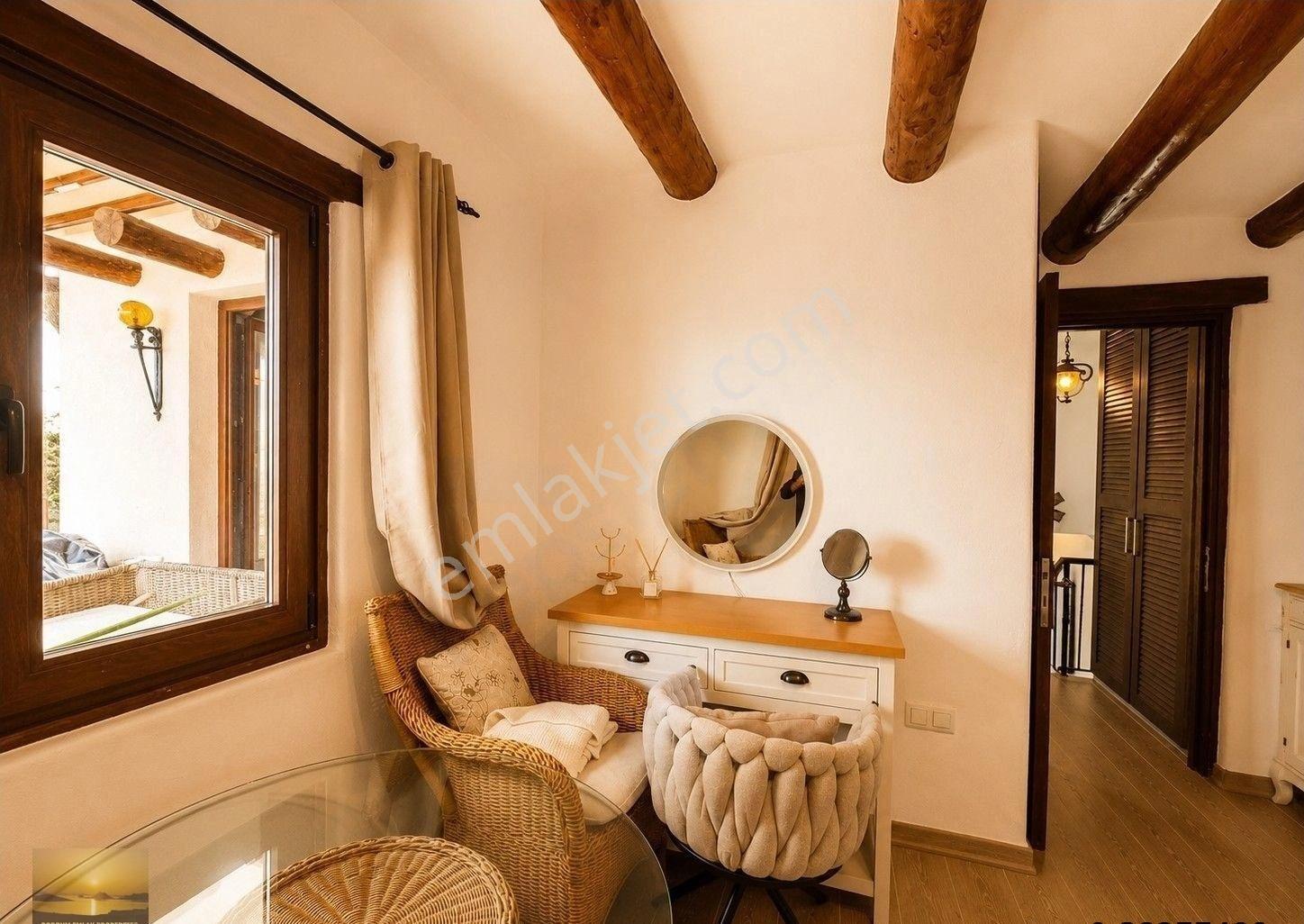 Bodrumda Satılık Villa Muhteşem Deniz Ve Günbatımı Manzaralı Ev - Görsel 16