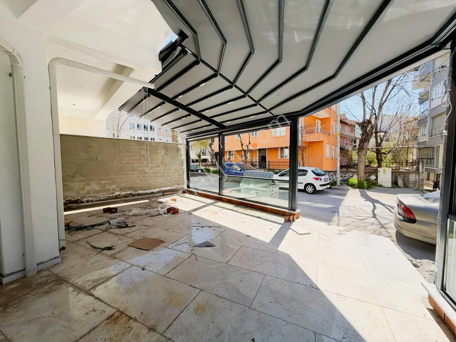 Kolçan Emlaktan Kafeler Caddesinde Kiralık Dükkan - Görsel 4