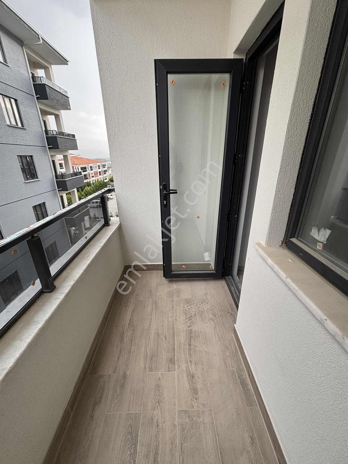 Akhisar Karalar Koca Yapı Sitesinde Kiralık Daireler - Görsel 16