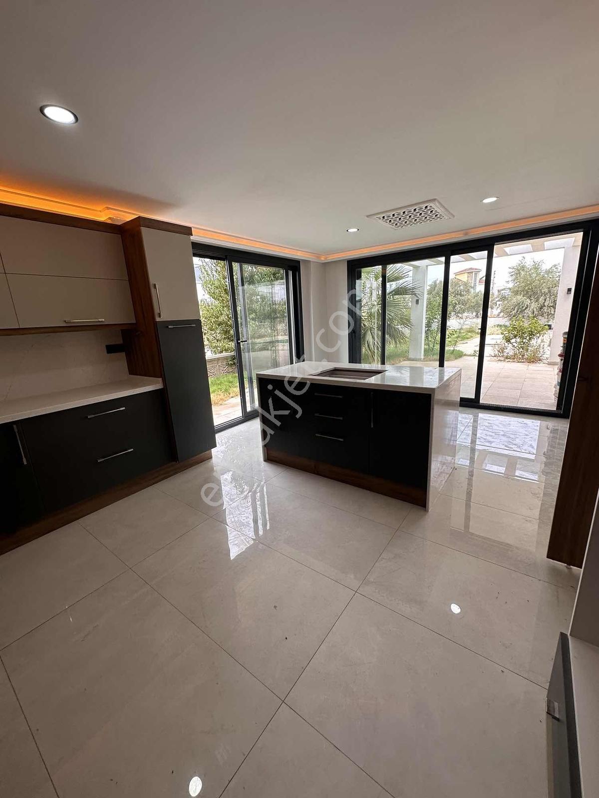 Didim Yeşiltepde Tam Müstakil Havuzlu Villa - Görsel 22