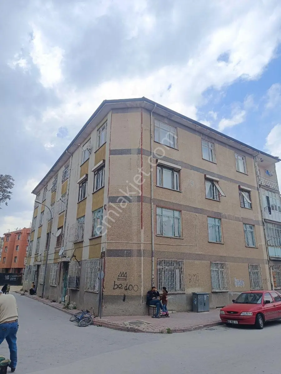 Çağlak Gayrimenkul Den Satılık Daire 3+1 Nakipoğlunda