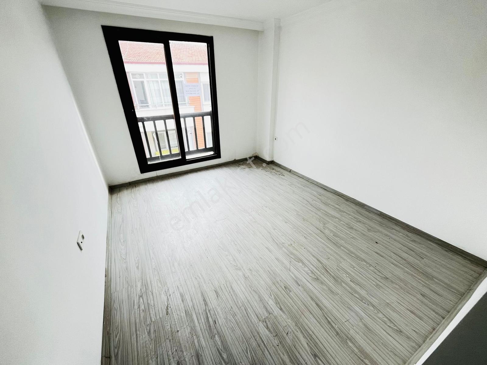 Gömeç Çarşı Merkezinde Harika Konumda Ön Cephe 2+1 Daire - Görsel 24