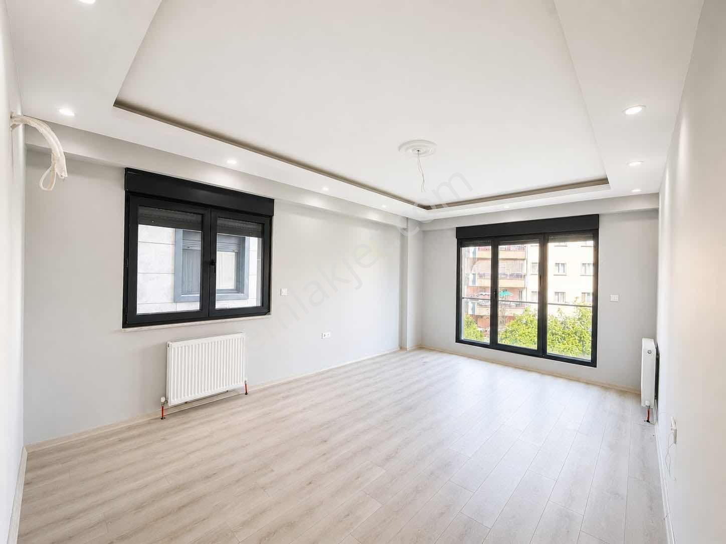 Pendik Batı Mahallesi Palmiye'de 3+1 Satılık Daire