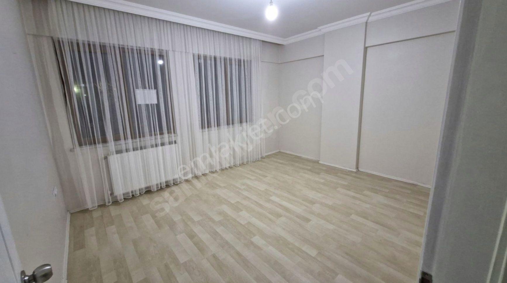 Sahibinden Kiralık Tavuklukta Merkezi Konumda 3+1 Ara Kat Daire. - Görsel 12