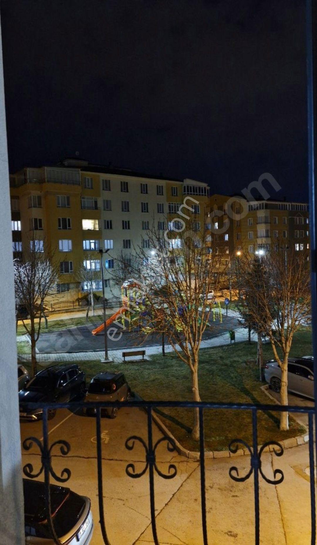 Sahibinden Kiralık Tavuklukta Merkezi Konumda 3+1 Ara Kat Daire. - Görsel 17
