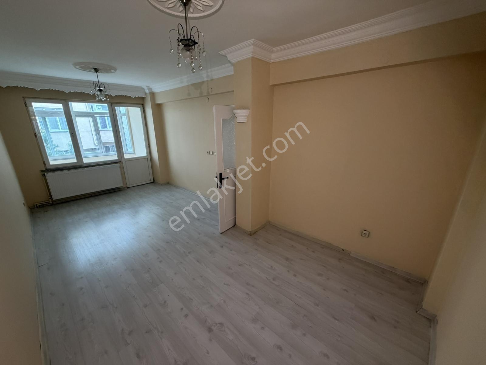 Şeref Emlak Bağlarbaşı Satılık Daire 3.850.000 Tl - Görsel 5