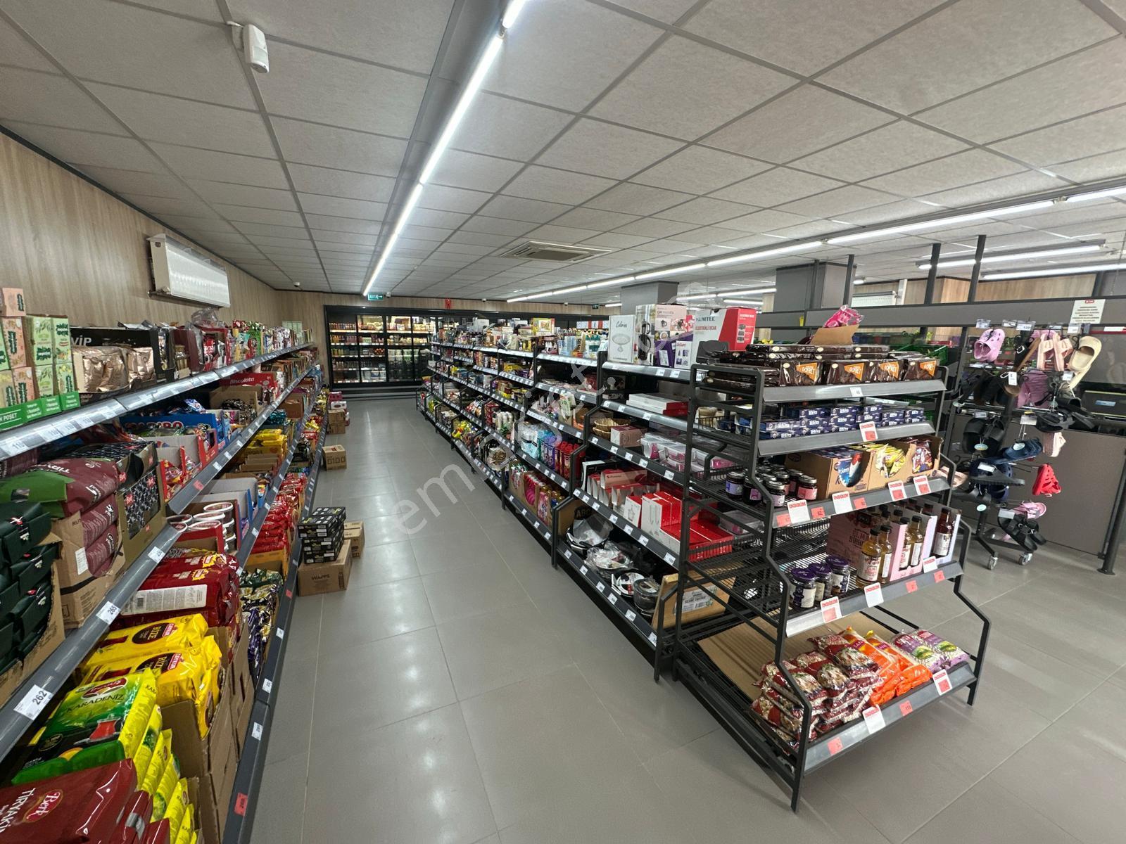 Vepaş'tan Ömer Halisdemir Caddesi Satılık Dükkân 190 M² + 90 M² - Görsel 7