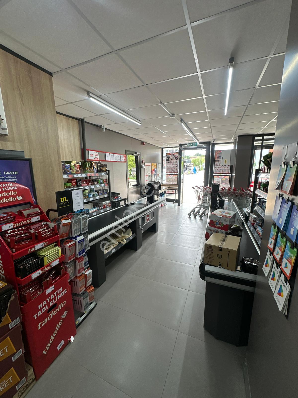 Vepaş'tan Ömer Halisdemir Caddesi Satılık Dükkân 190 M² + 90 M² - Görsel 14