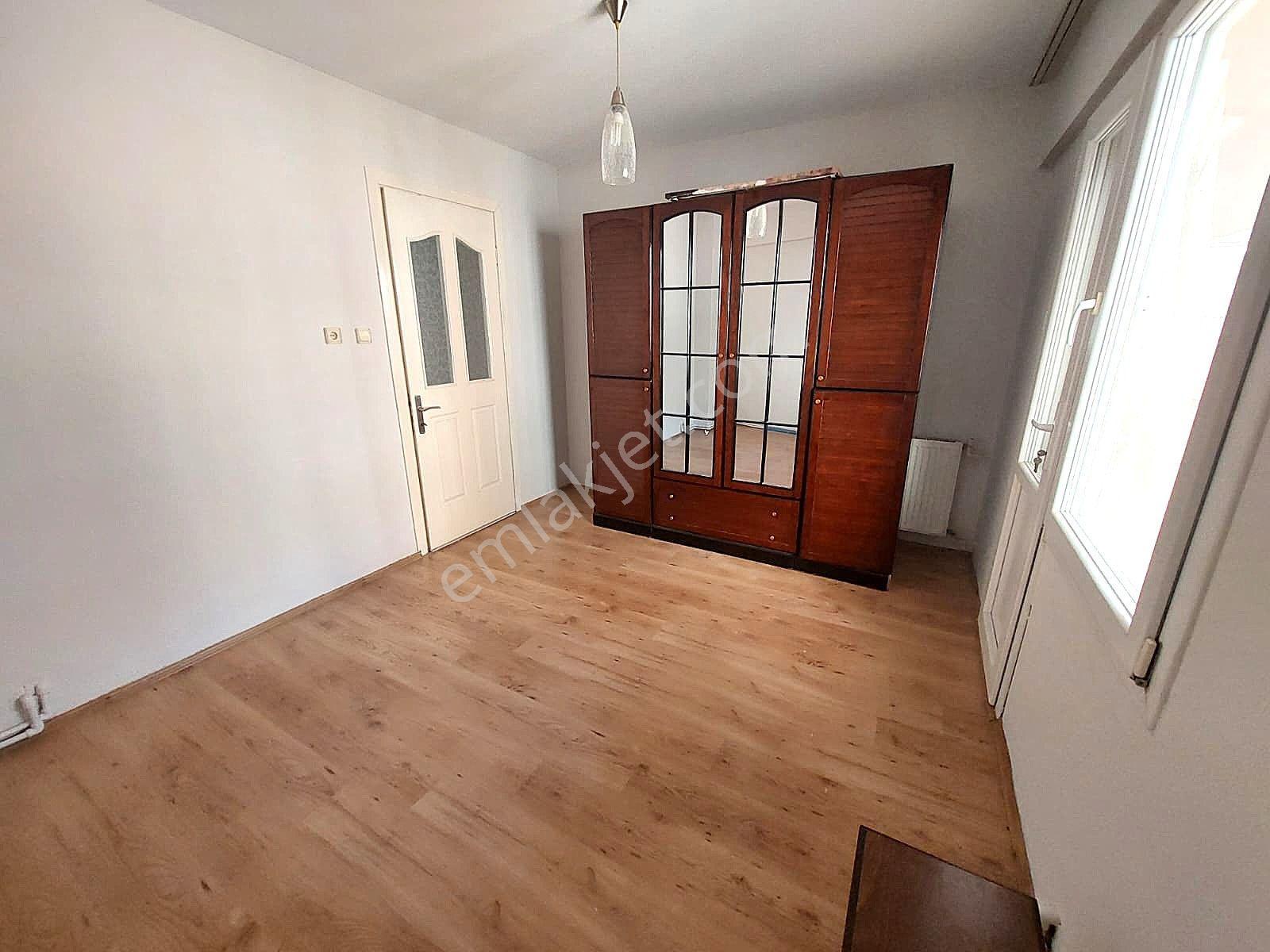 Kuşadası Adliye Karşısı Ticari/mesken 3+1 Kiralık Daire - Görsel 12