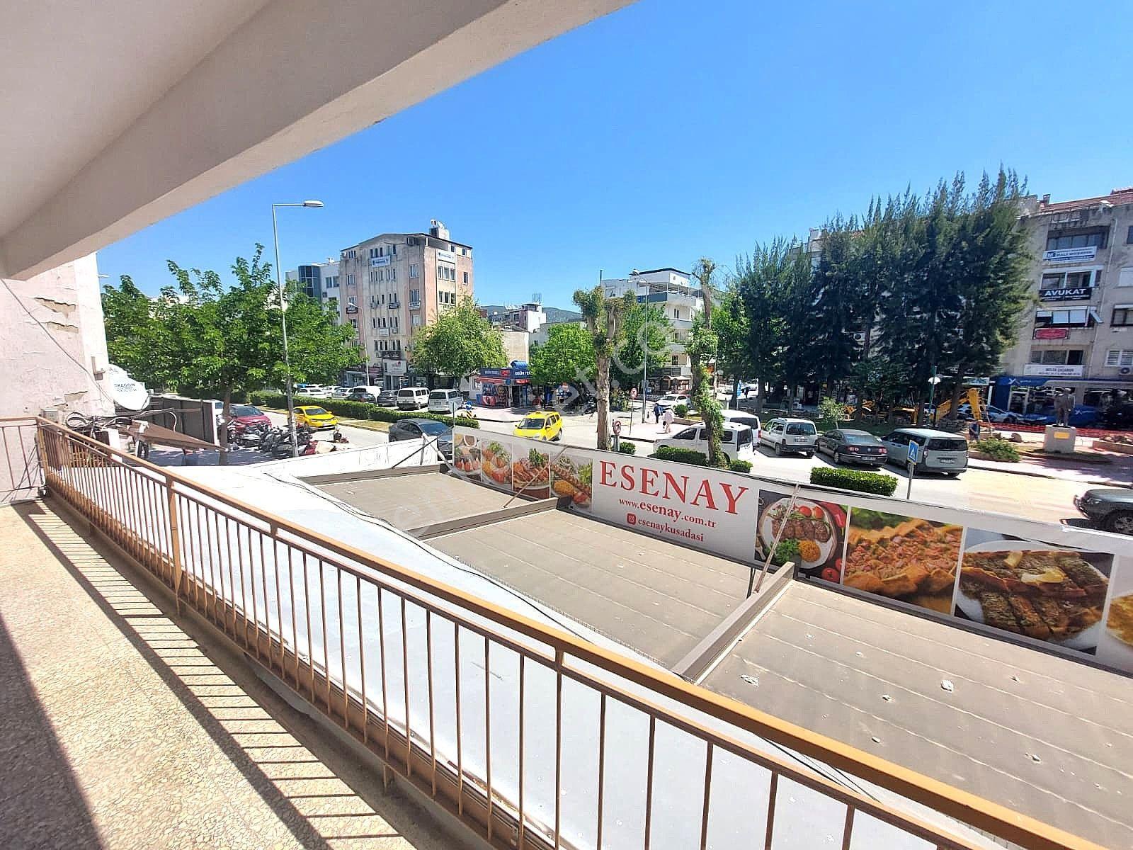 Kuşadası Adliye Karşısı Ticari/mesken 3+1 Kiralık Daire - Görsel 19