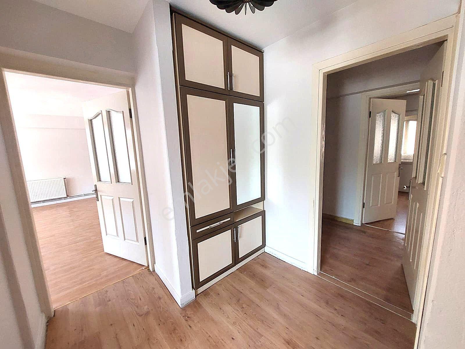 Kuşadası Adliye Karşısı Ticari/mesken 3+1 Kiralık Daire - Görsel 6