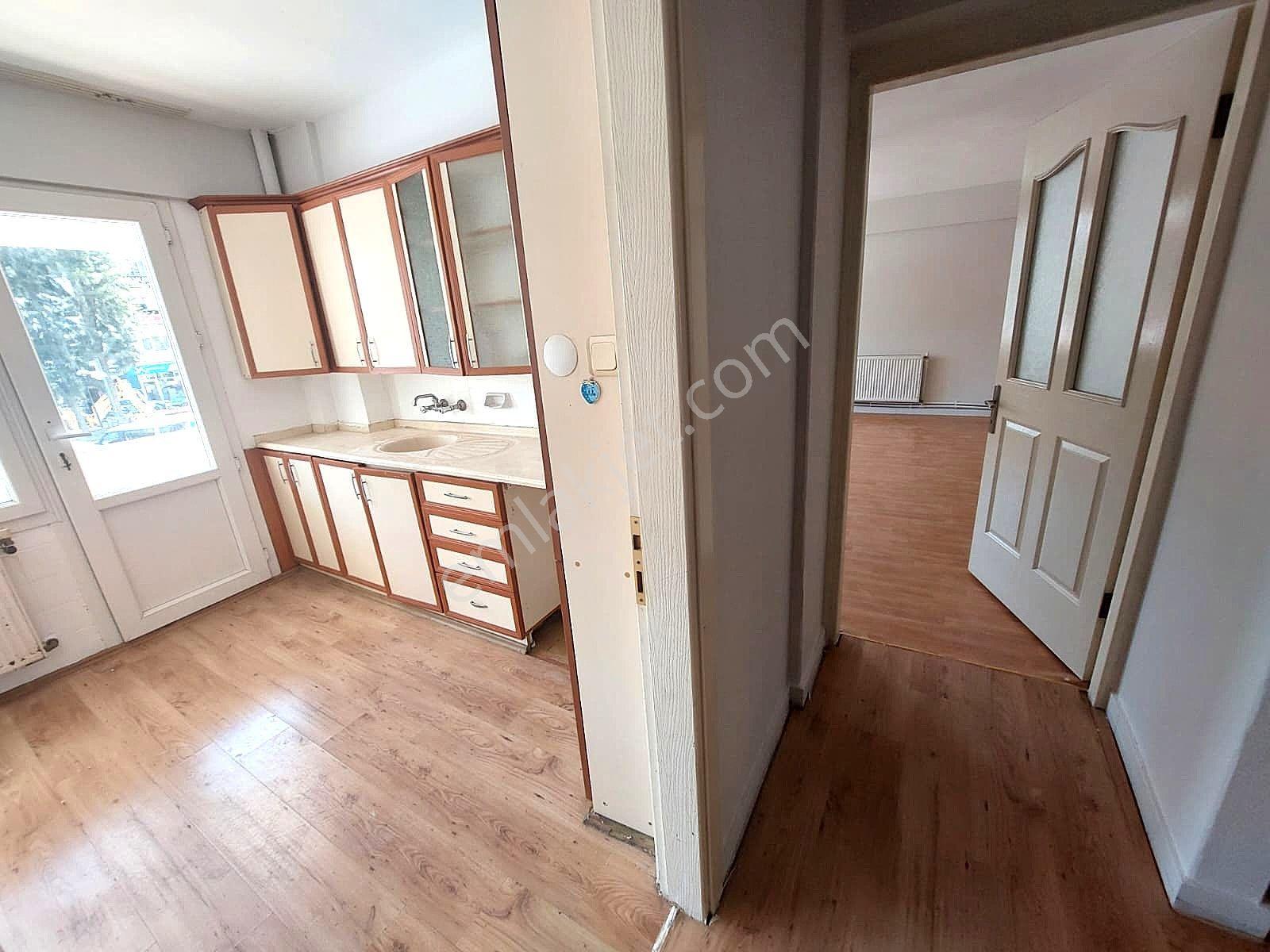 Kuşadası Adliye Karşısı Ticari/mesken 3+1 Kiralık Daire - Görsel 7