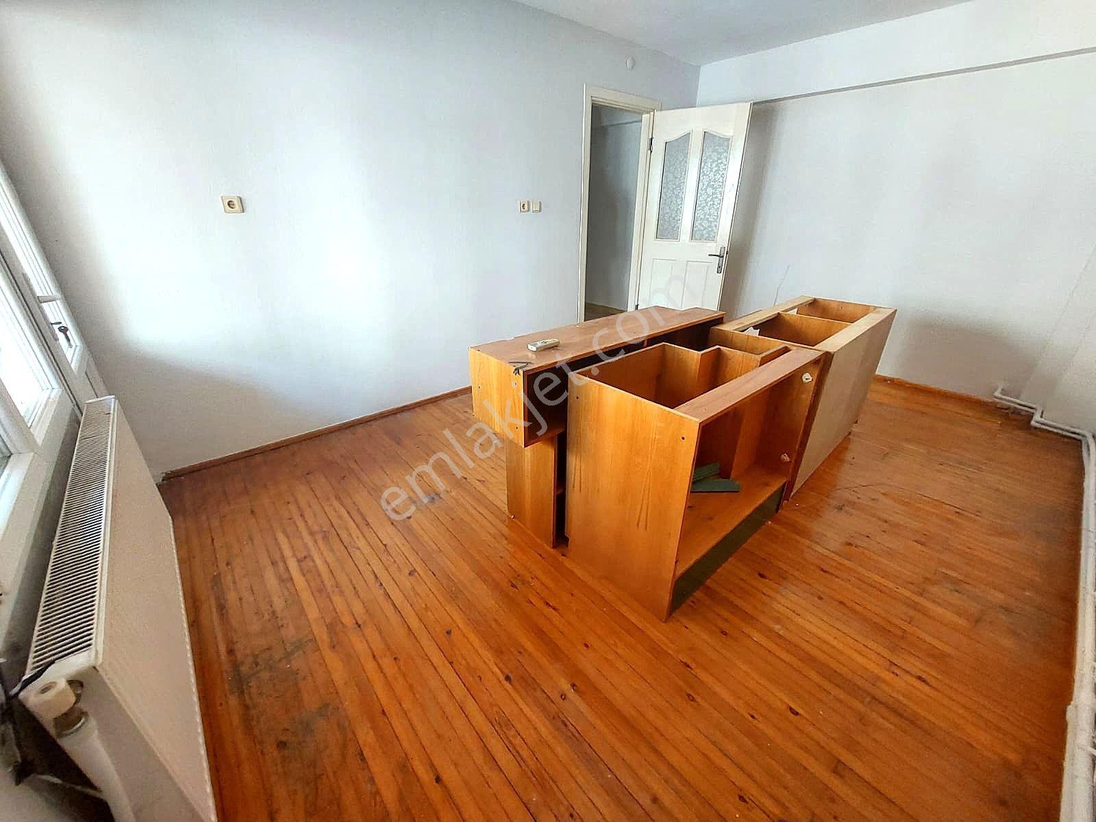 Kuşadası Adliye Karşısı Ticari/mesken 3+1 Kiralık Daire - Görsel 8