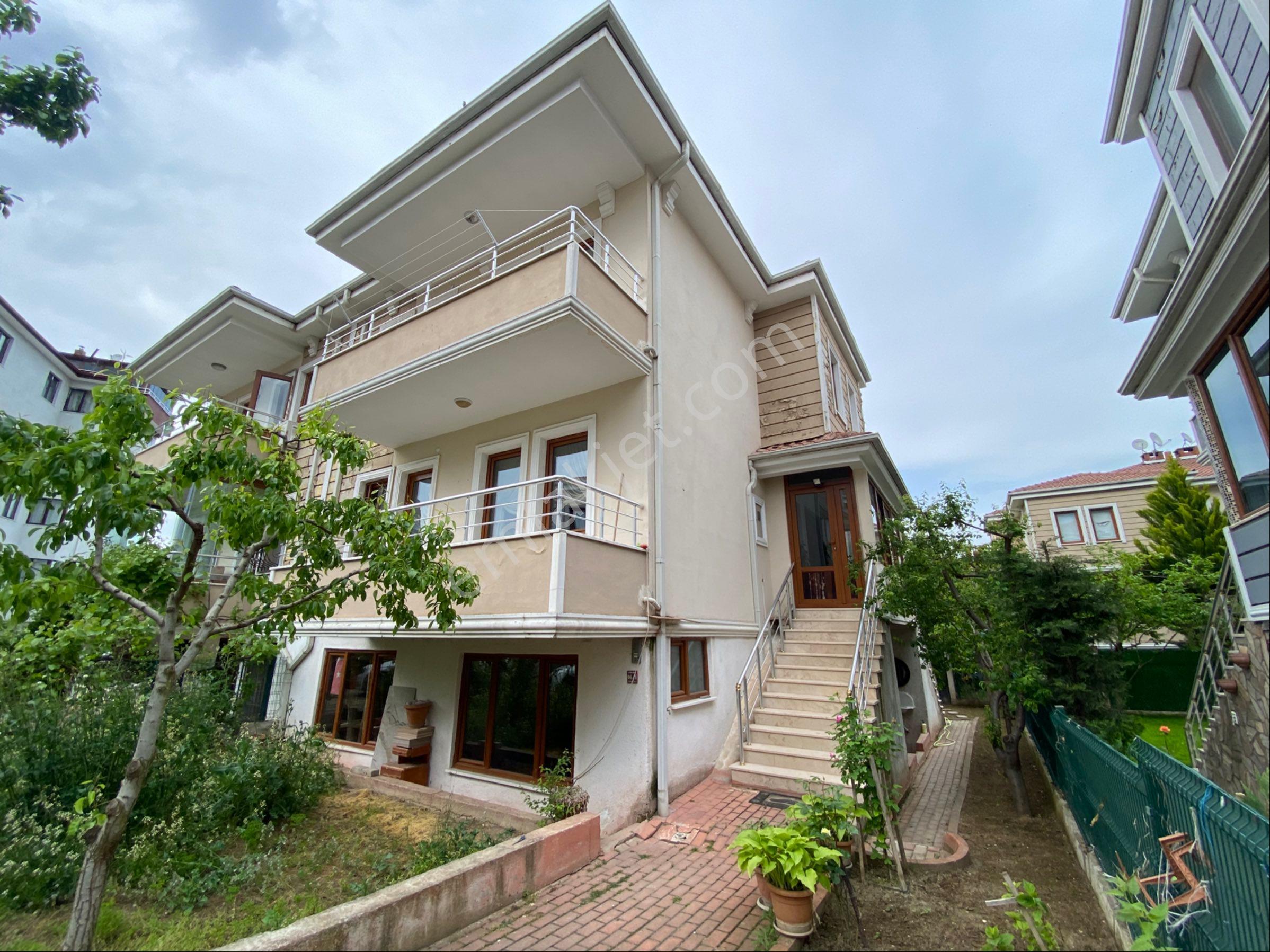 Roma’ Dan Yenikent 2 Sitesinde Satılık Villa - Görsel 9
