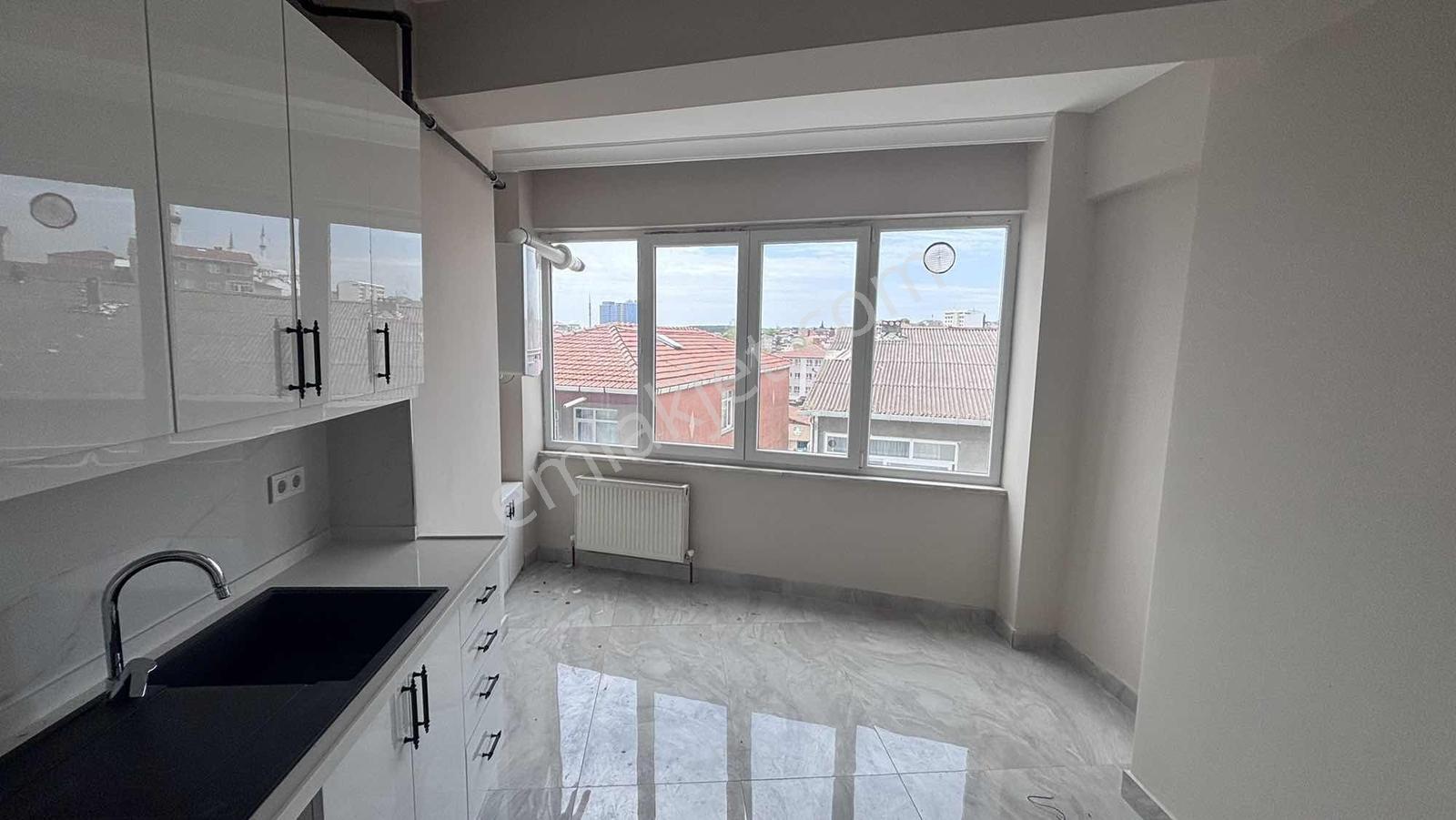 Sarıyer Cumhuriyet Mahallesın'de Sıfır Bina'da 2.kat Daire - Görsel 17