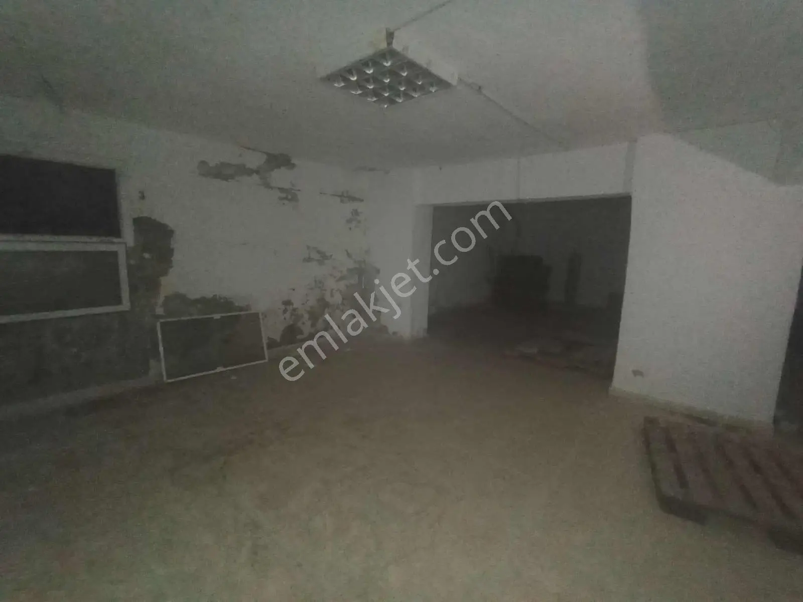 01 Yapı Emlaktan Yeşilyurtta 3 Katlı Geniş Dükkan - Görsel 28