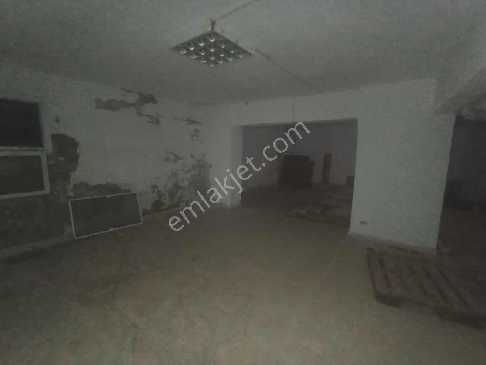 01 Yapı Emlaktan Yeşilyurtta 3 Katlı Geniş Dükkan - Görsel 29