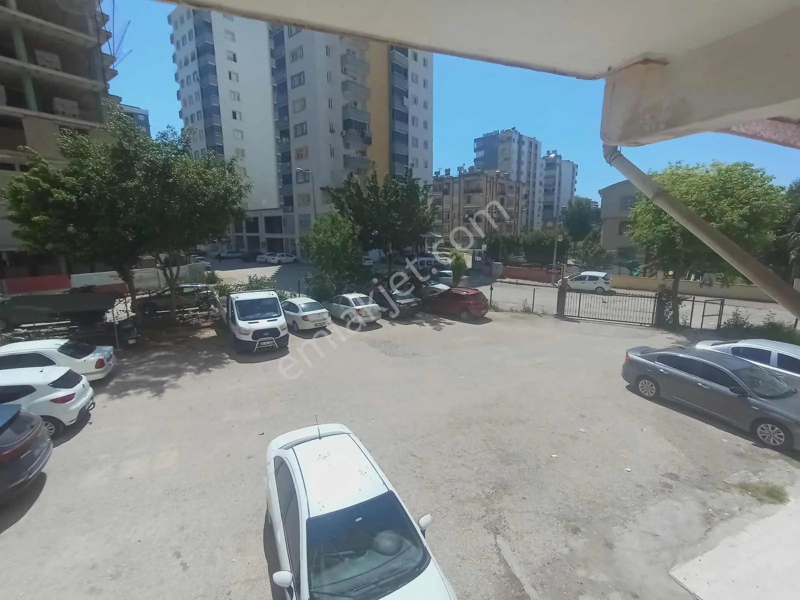 01 Yapı Emlaktan Yeşilyurtta 3 Katlı Geniş Dükkan - Görsel 5