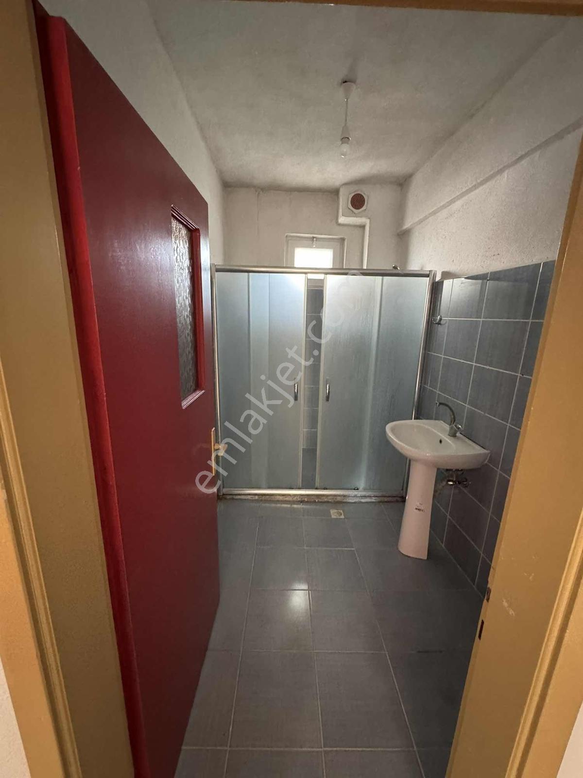 Biga Cumhuriyet Mh. Çan Cd.si Üzeri Kiralık 3+1 Daire - Görsel 7