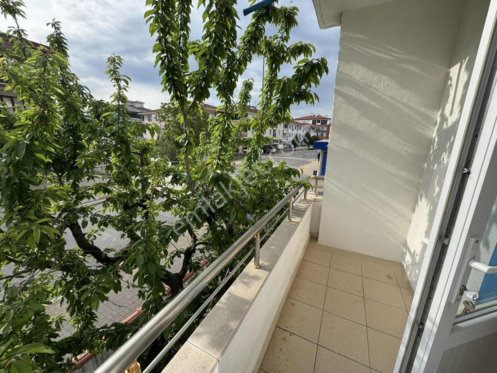 Biga Cumhuriyet Mh. Çan Cd.si Üzeri Kiralık 3+1 Daire - Görsel 10