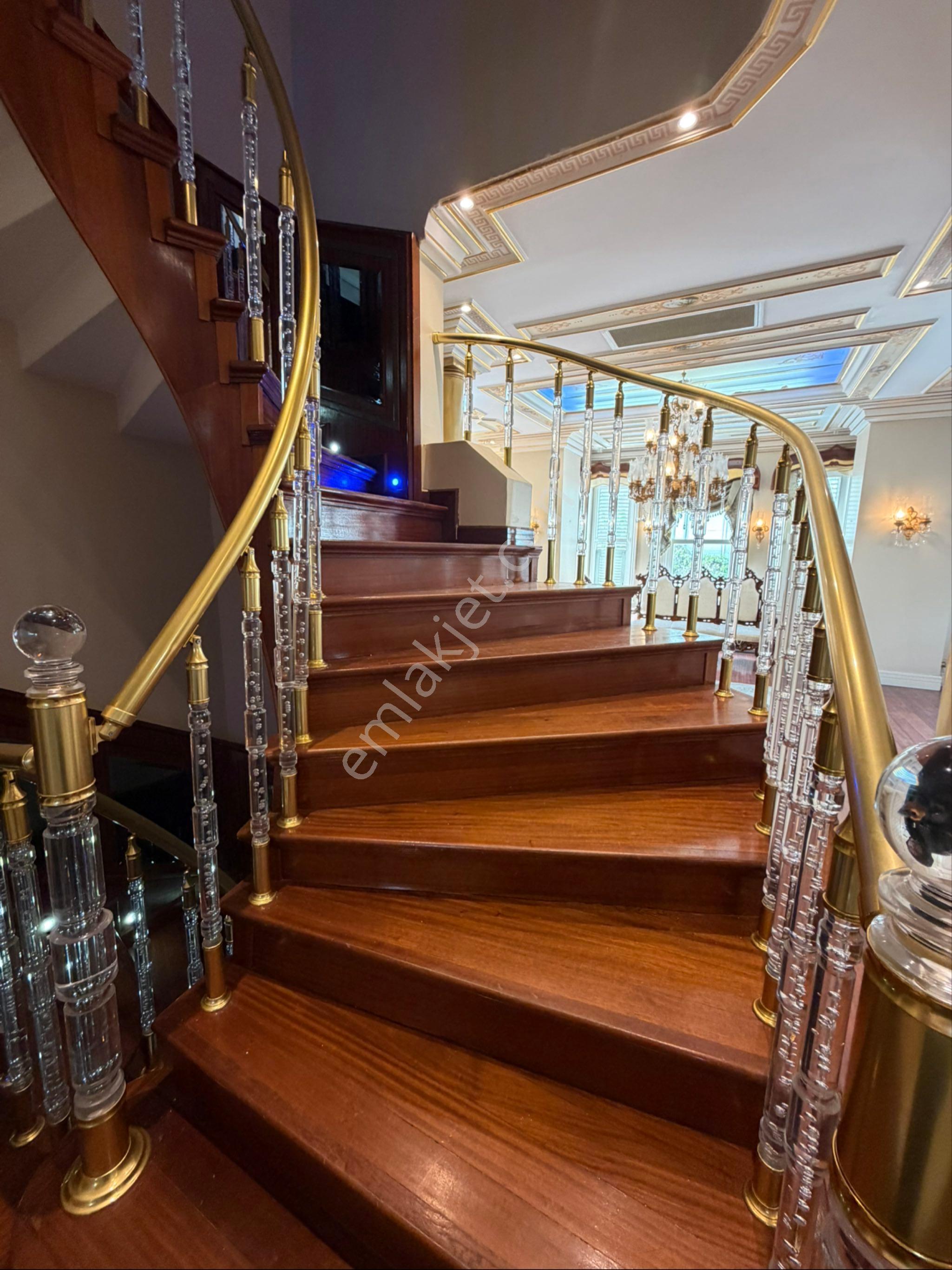 İstanbul Üsküdar Boğaz Manzaralı Kiralık Köşk - Görsel 15