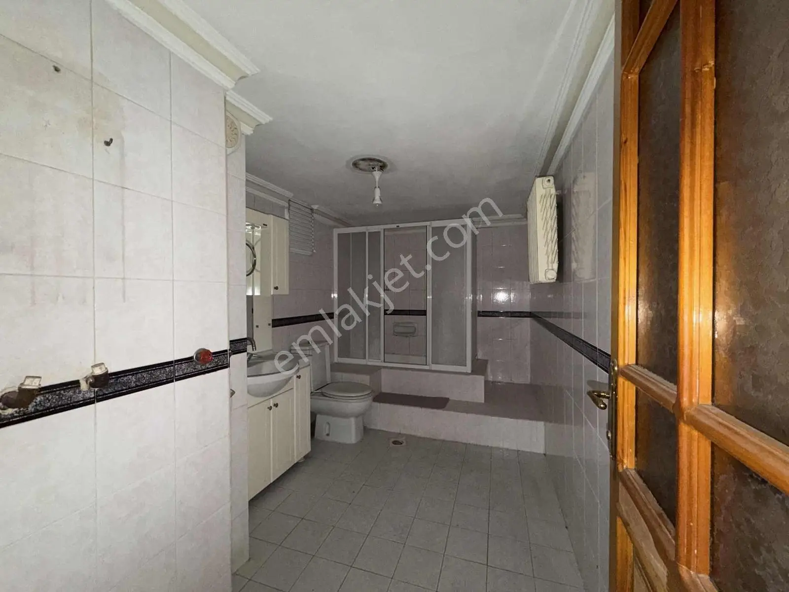 Şehrin En Merkezi Noktasında 185m2 4+1 / Remax Gökhan - Görsel 28