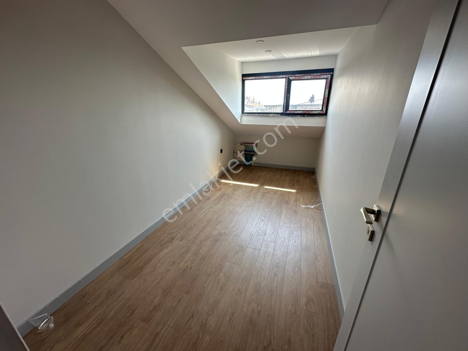 Üsküdar Altunizade Site'de 3+2 Dubleks Satılık Daire - Görsel 17