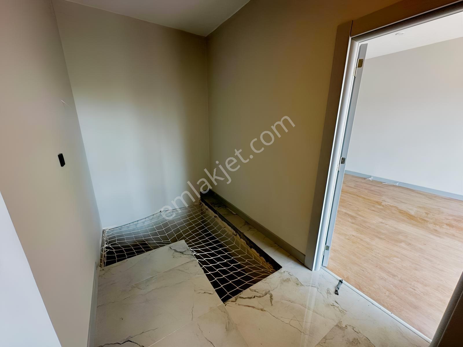 Üsküdar Altunizade Site'de 3+2 Dubleks Satılık Daire - Görsel 16