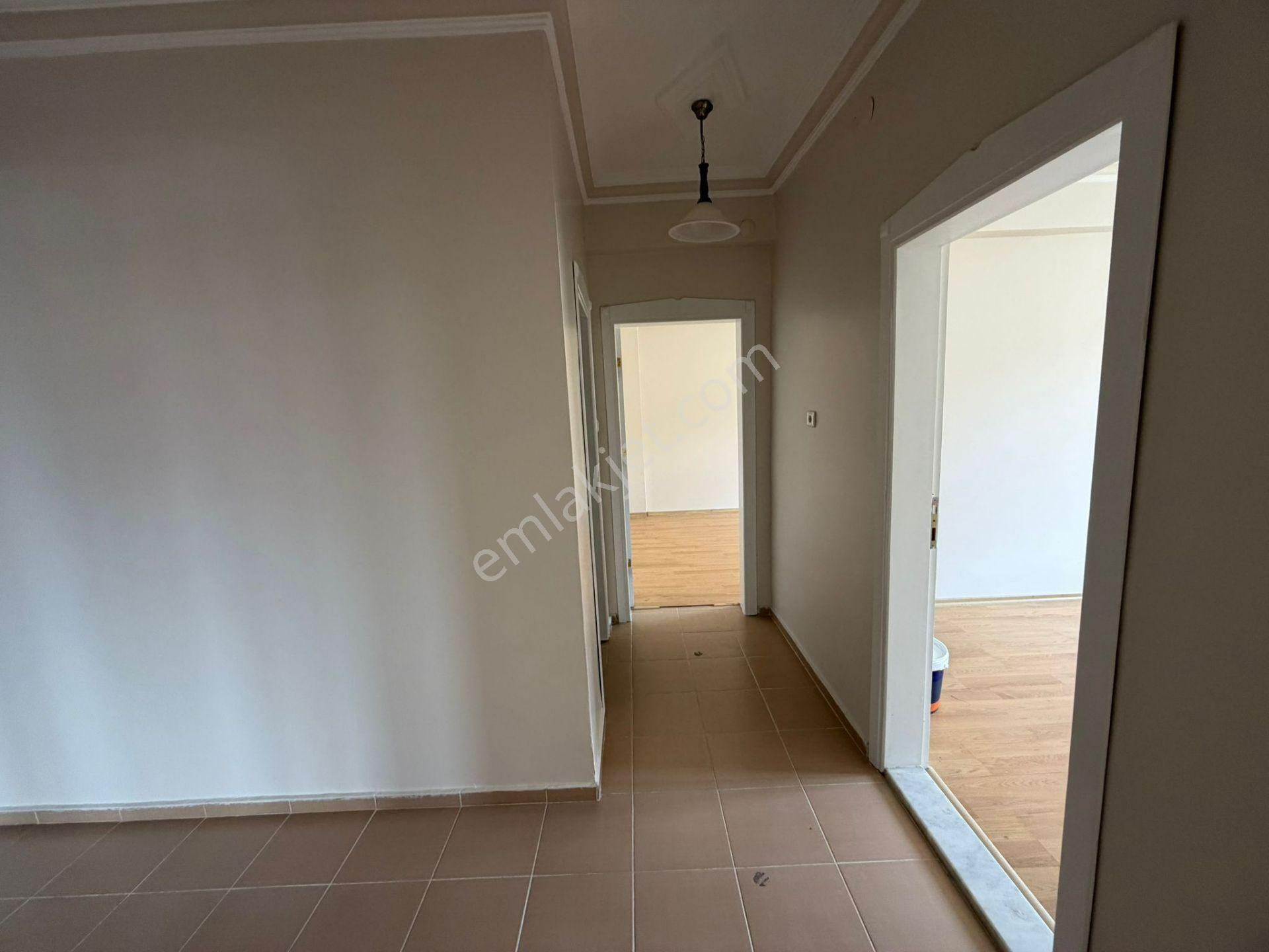 Beyhekim Mahallesi Şafak Cad. Ara Kat 3+1 Geniş Satılık Daire - Görsel 3