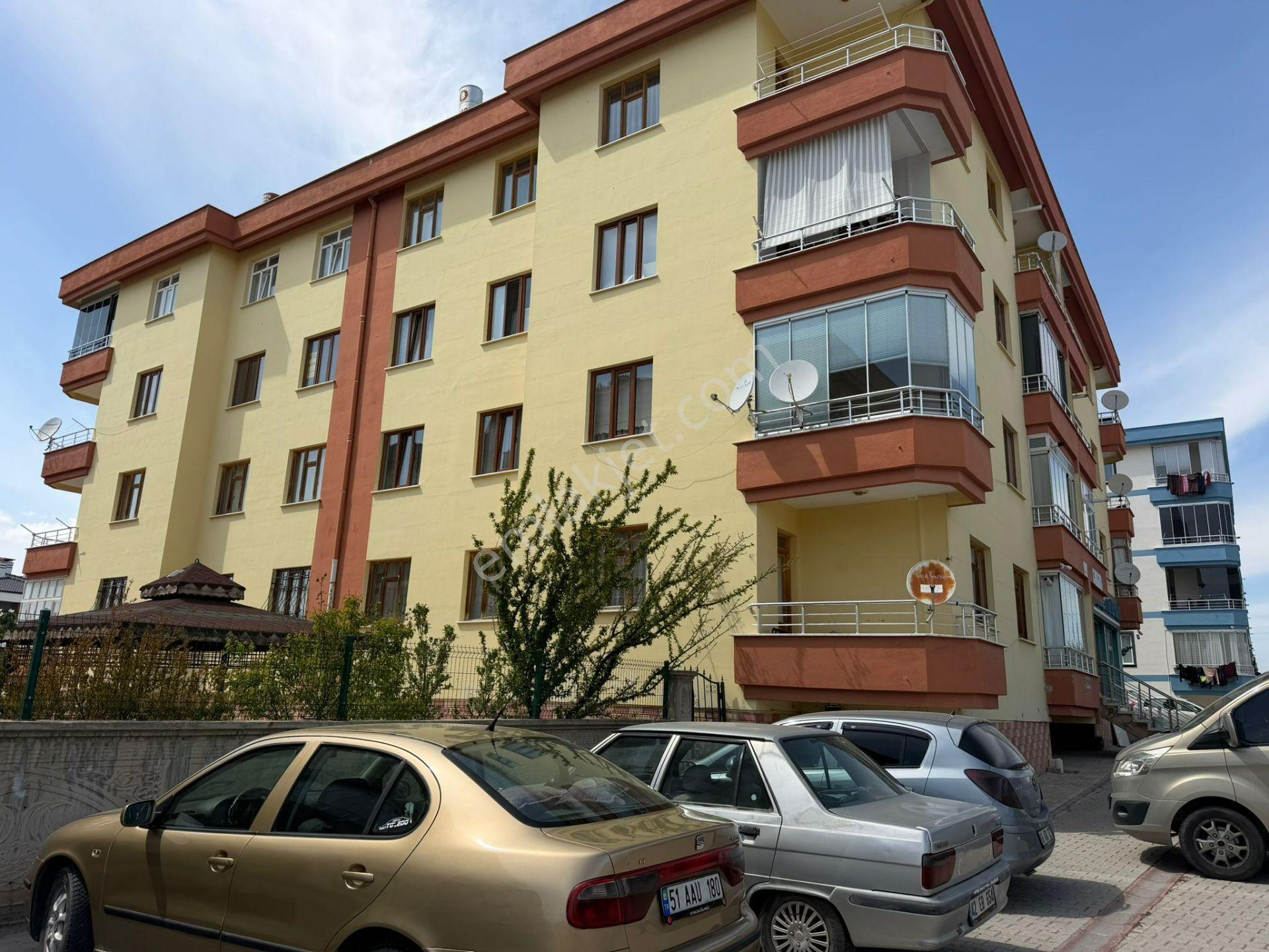 Beyhekim Mahallesi Şafak Cad. Ara Kat 3+1 Geniş Satılık Daire - Görsel 19