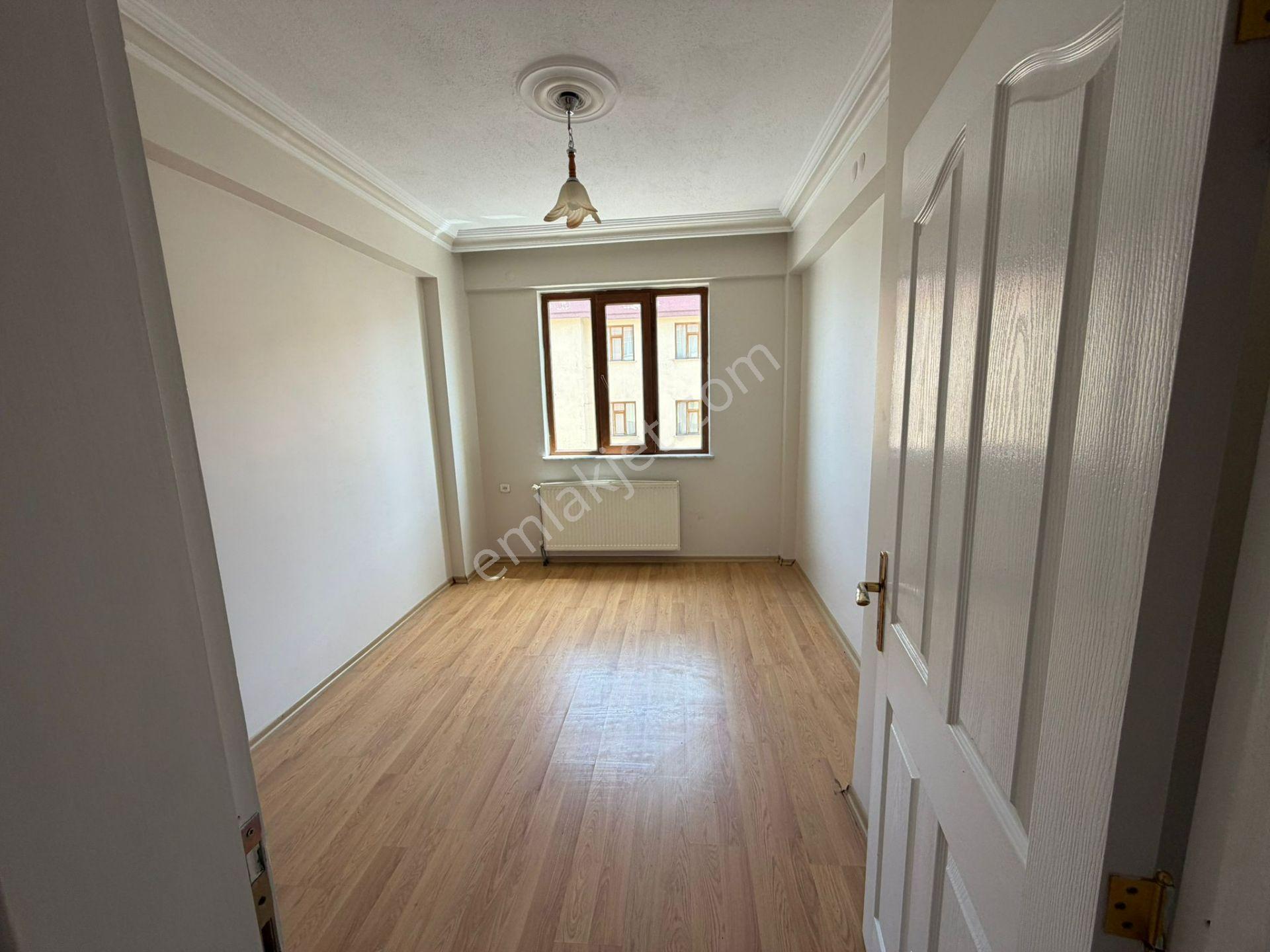 Beyhekim Mahallesi Şafak Cad. Ara Kat 3+1 Geniş Satılık Daire - Görsel 17