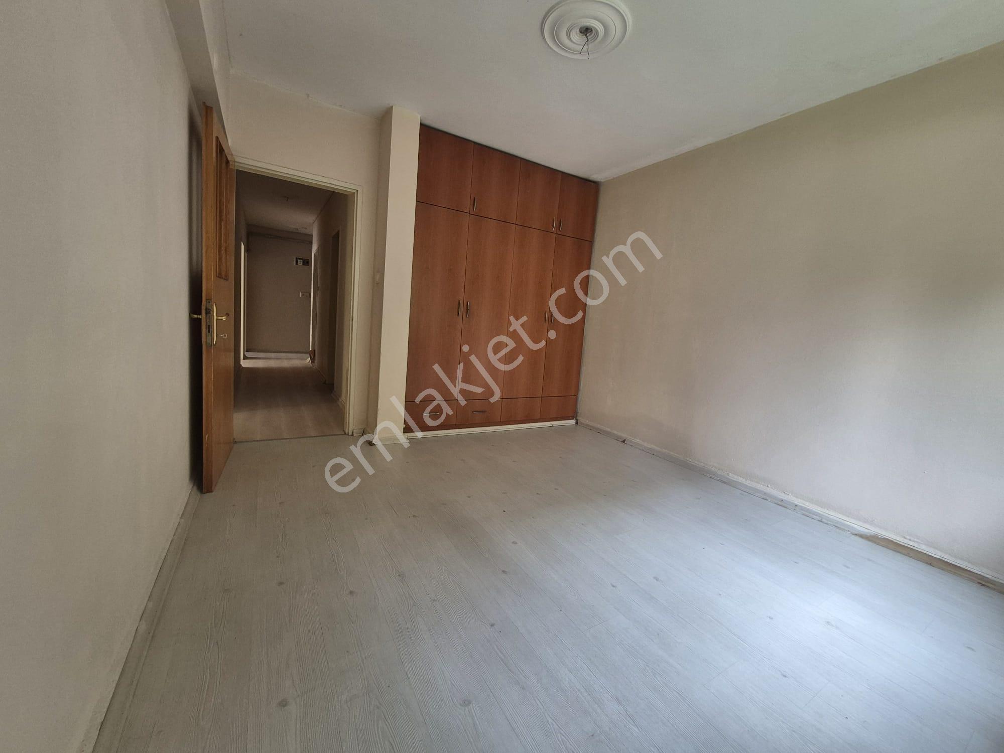 Çanakkale Merkez Esenler Cadde Üzeri 3+1 Kiralık Daire - Görsel 8