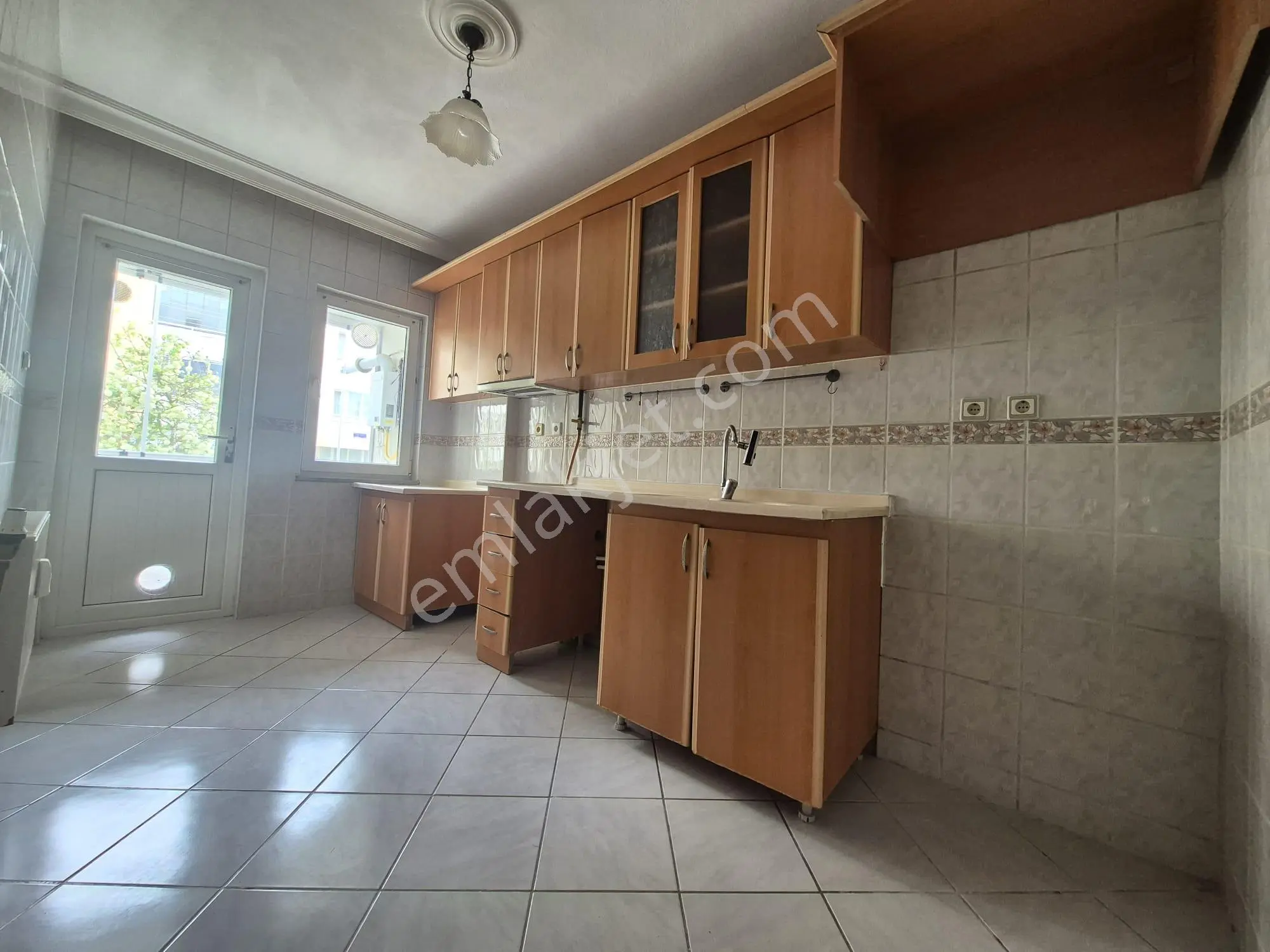 Çanakkale Merkez Esenler Cadde Üzeri 3+1 Kiralık Daire - Görsel 5