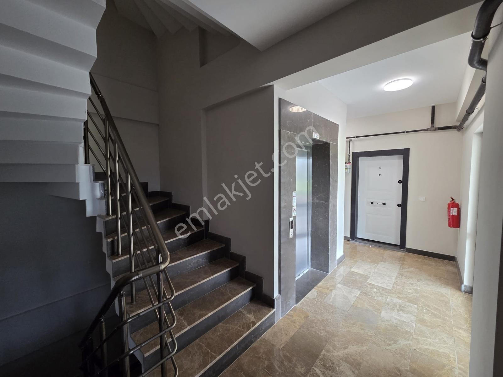 Mir'den Gop'da Fahri Kiraz Arkası Sıfır 1+1 Kiralık Eşyalı Daire - Görsel 3