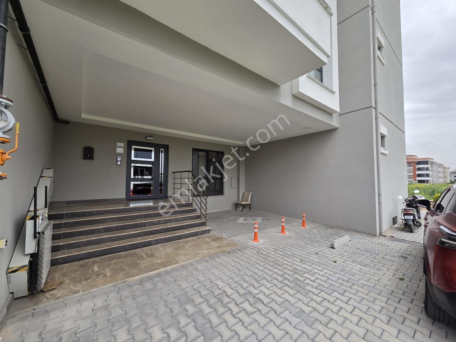 Mir'den Gop'da Fahri Kiraz Arkası Sıfır 1+1 Kiralık Eşyalı Daire - Görsel 35