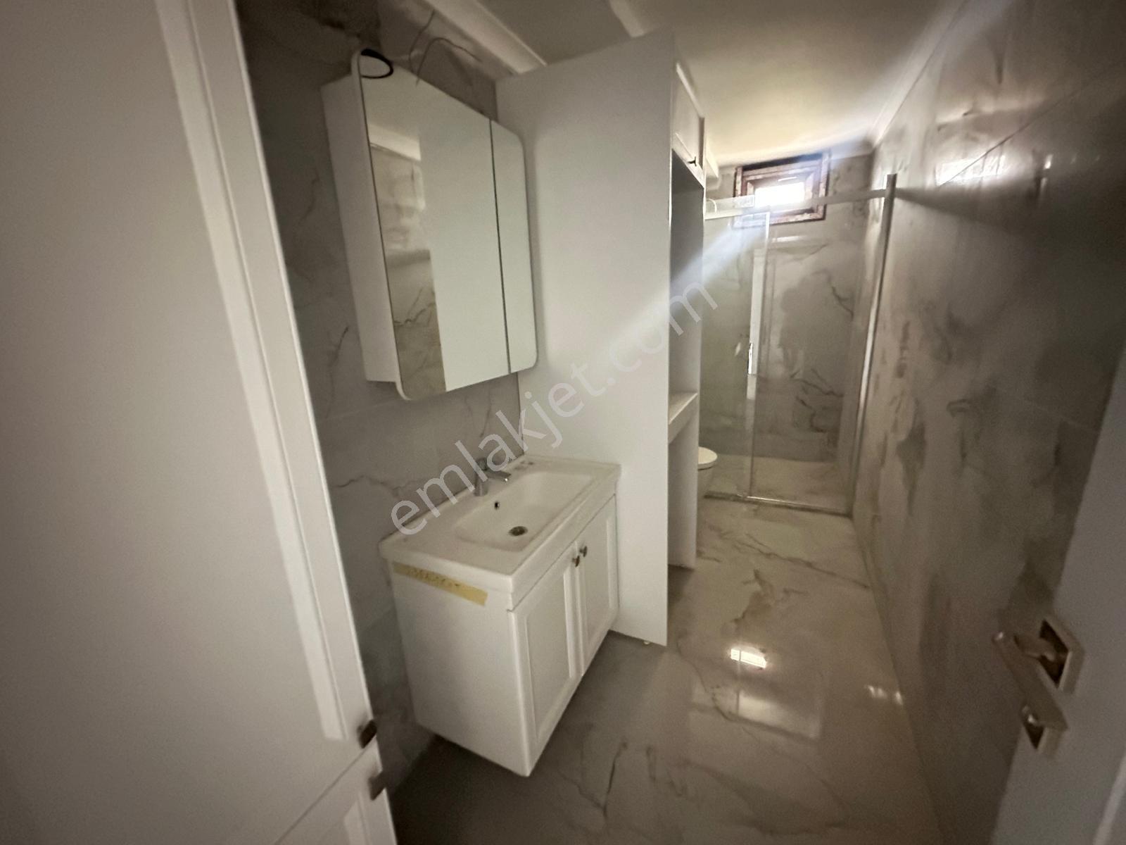 Altunizade'de Site İçinde 3+2 160 M2 Satılık Dubleks Daire - Görsel 7