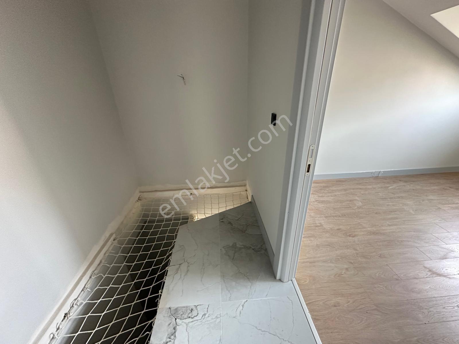 Altunizade'de Site İçinde 3+2 160 M2 Satılık Dubleks Daire - Görsel 20
